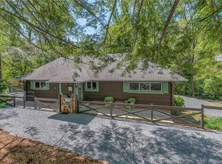 707 E Lakeshore Dr, Landrum, SC 29356