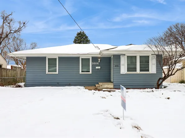 2606 E 39th St, Des Moines, IA 50317