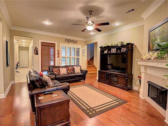 2nd image of 3898 N Jasmine Dr