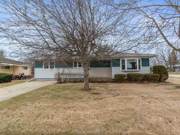 908 West St, Beaver Dam, WI 53916