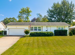 1661 Woodside Dr, Muskegon, MI
