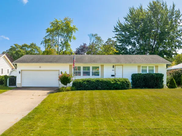 1661 Woodside Dr, Muskegon, MI 49441