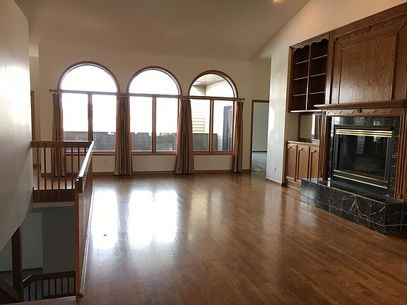 2nd image of 2911 Dover Dr