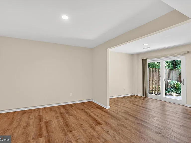 7481 Jayhawk St — Photo 20