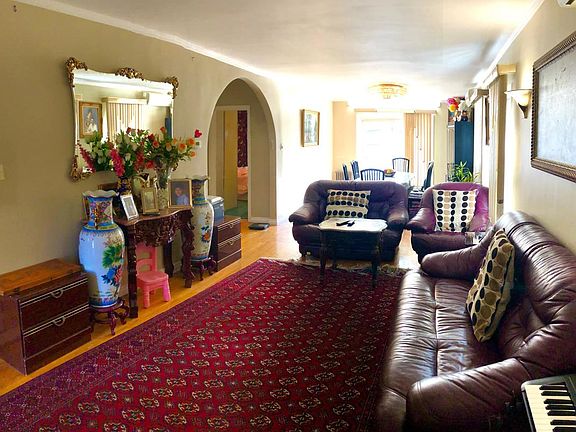 3rd image of 14712 Jewel Ave