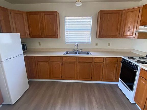 5th image of 1416 E Linden St #2