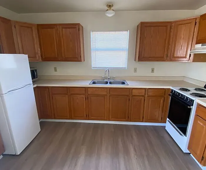1416 E Linden St #2 — Photo 5