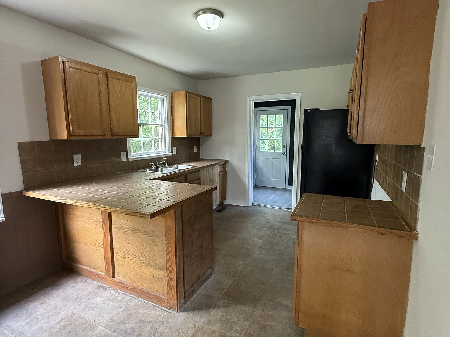1212 Mims Street Southwest - 1 — Photo 3