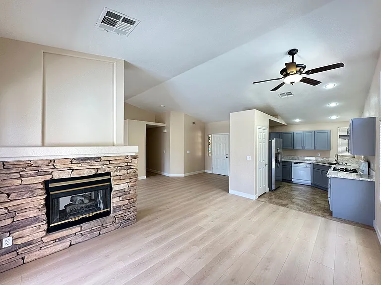 4605 Casa Bonita Dr — Photo 5
