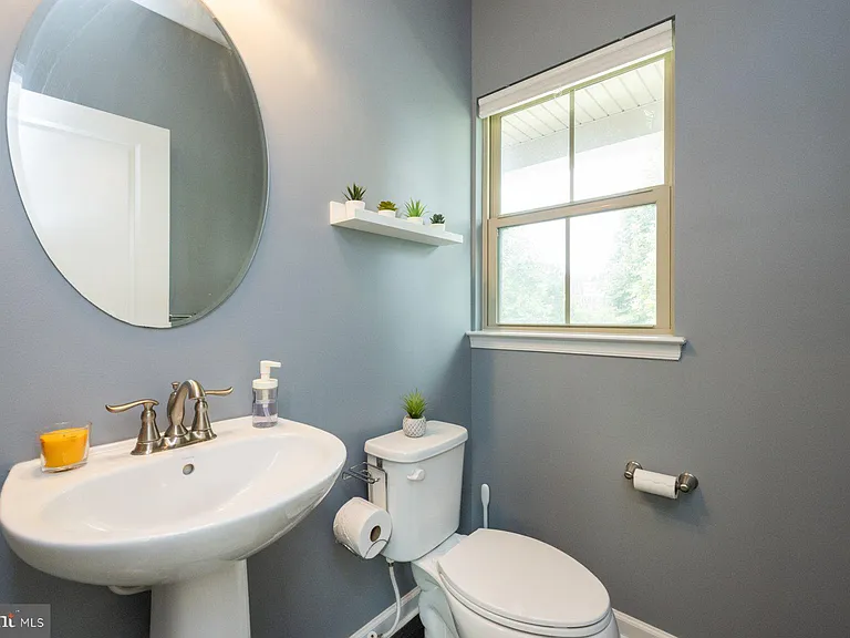 5861 Oakdale Village Rd — Photo 12