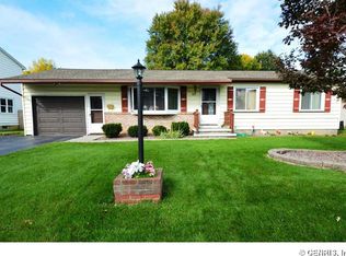 22 Landau Dr, Rochester, NY 14606