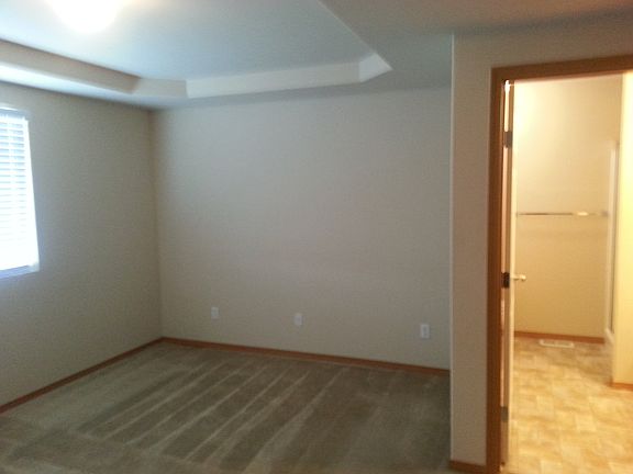 Master w/recessed ceil