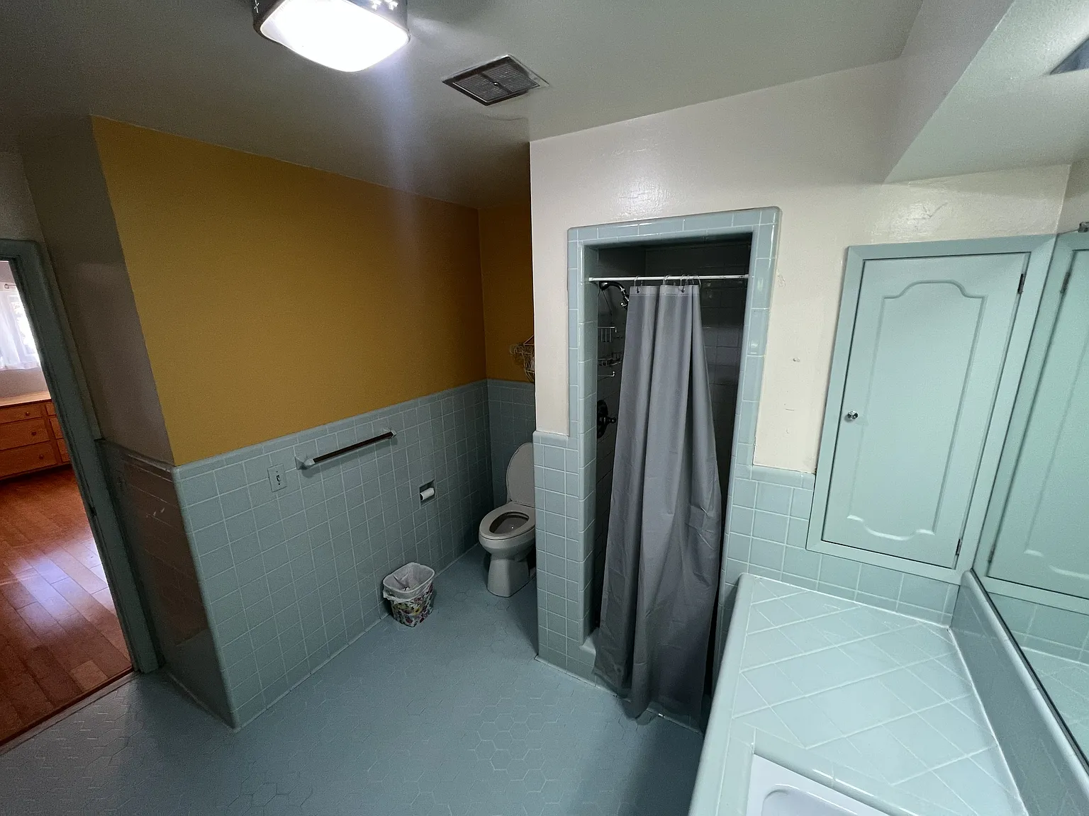 3 bed, 2547 sqft, $2,500 — Photo 3