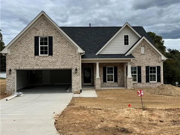 465 Rosewood Dr, Winston Salem, NC 27127
