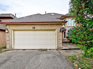8 Elmsley Dr, Richmond Hill, ON L4C 8N1
