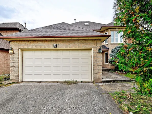 8 Elmsley Dr, Richmond Hill, ON L4C 8N1