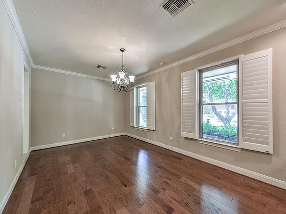 5th image of 1012 Harbor View Dr
