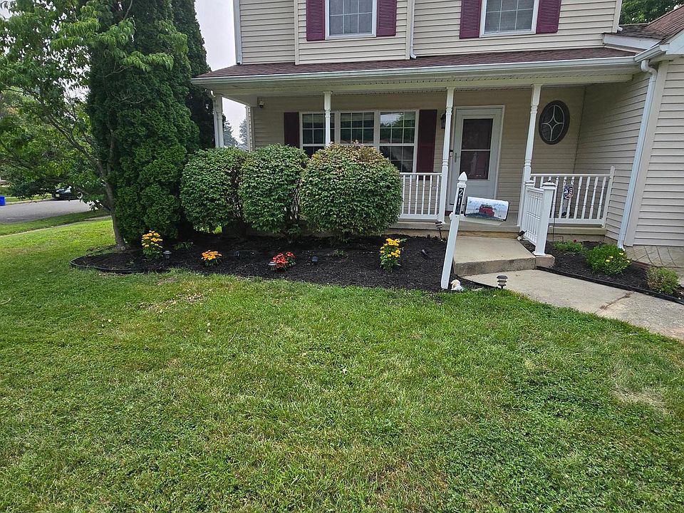 1st image of 214 Chestnut Ave