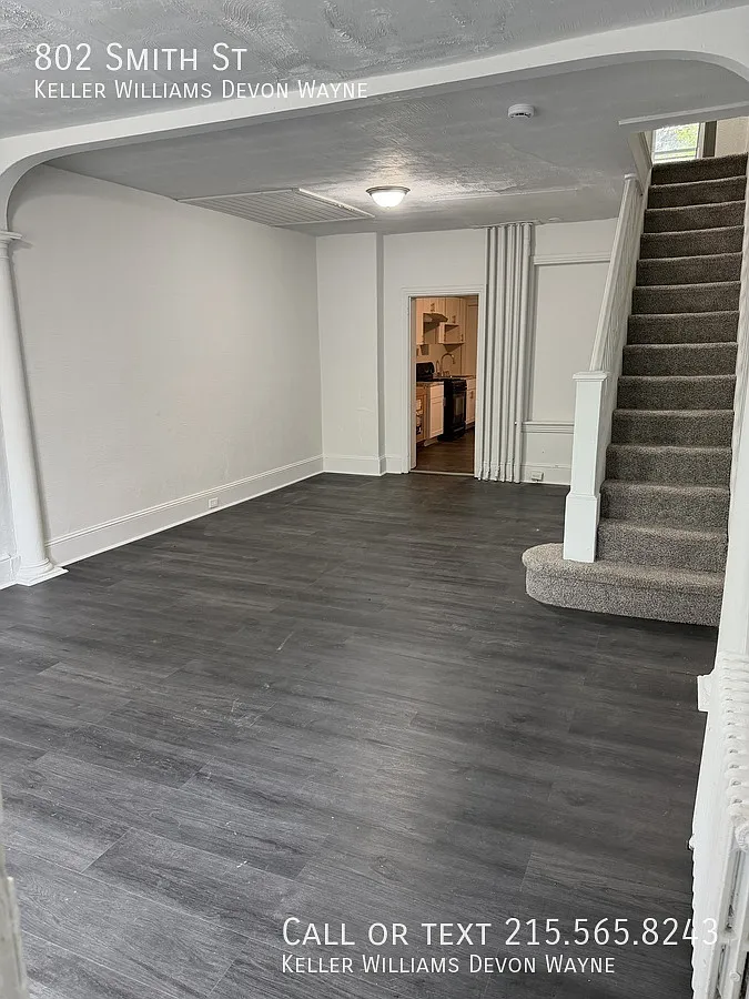 802 Smith St, Norristown PA — Photo 2
