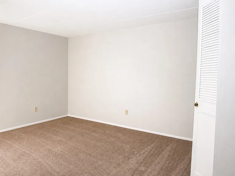 295 Moon Clinton Rd — Photo 4