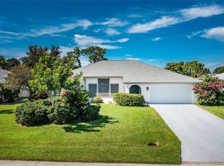 196 Bunker Rd, Rotonda West, FL 33947