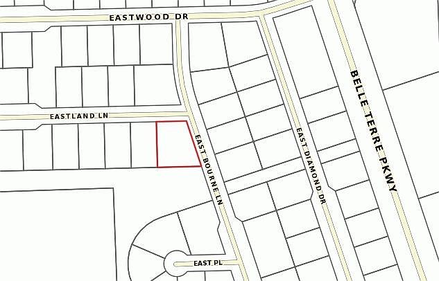 2nd image of 28 Eastland Ln