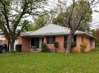 141 Sunflower Dr, Garland, TX 75041