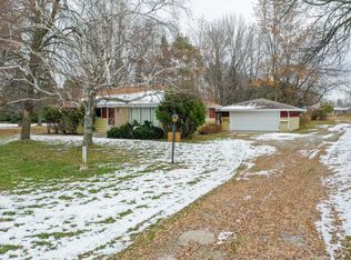 4704 N Ballard Rd, Appleton, WI 54913