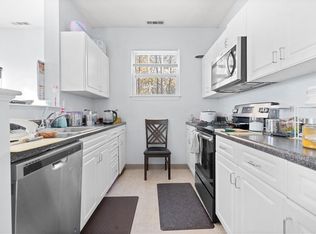 98 Mill St APT 201, Woonsocket, RI 02895