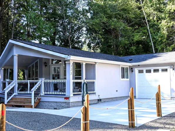 125 SE Ainslee Ave, Depoe Bay, OR 97341