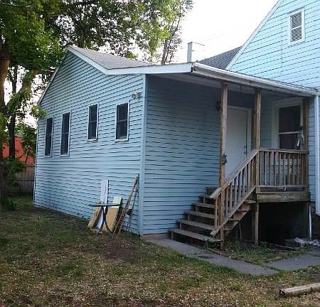 2nd image of 319 Saratoga St