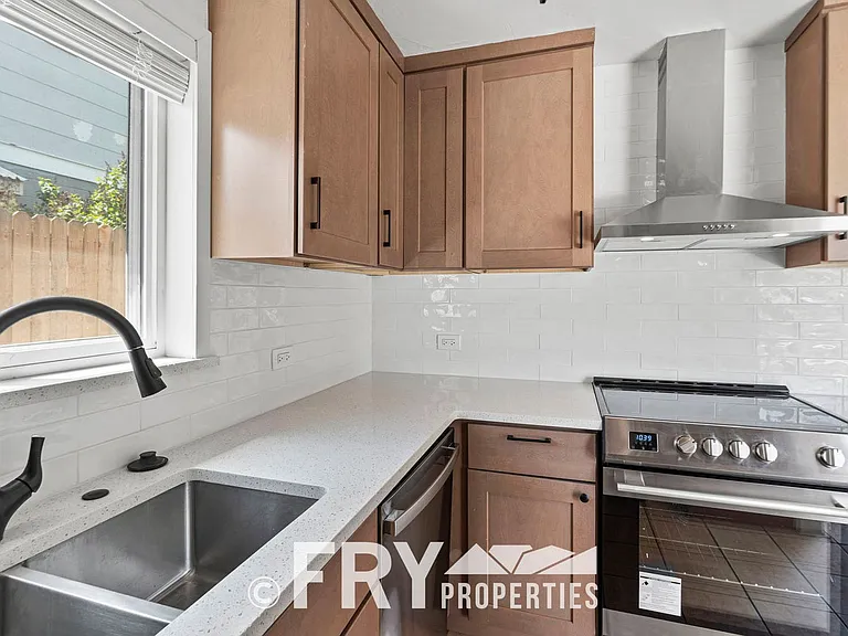 3446 N Adams St — Photo 12