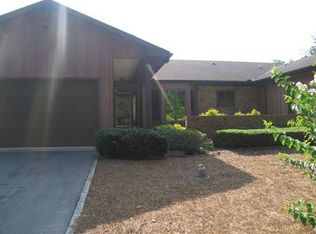 721 Burlwood Dr, Southern Pines, NC 28387