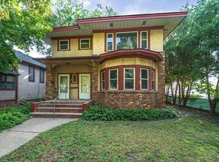 1400 Queen Ave N, Minneapolis, MN 55411
