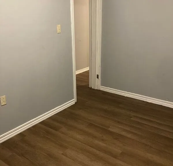 951 Woods St — Photo 10