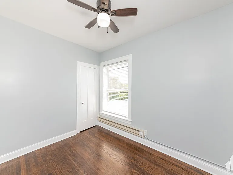 312 Lee St #1 — Photo 5