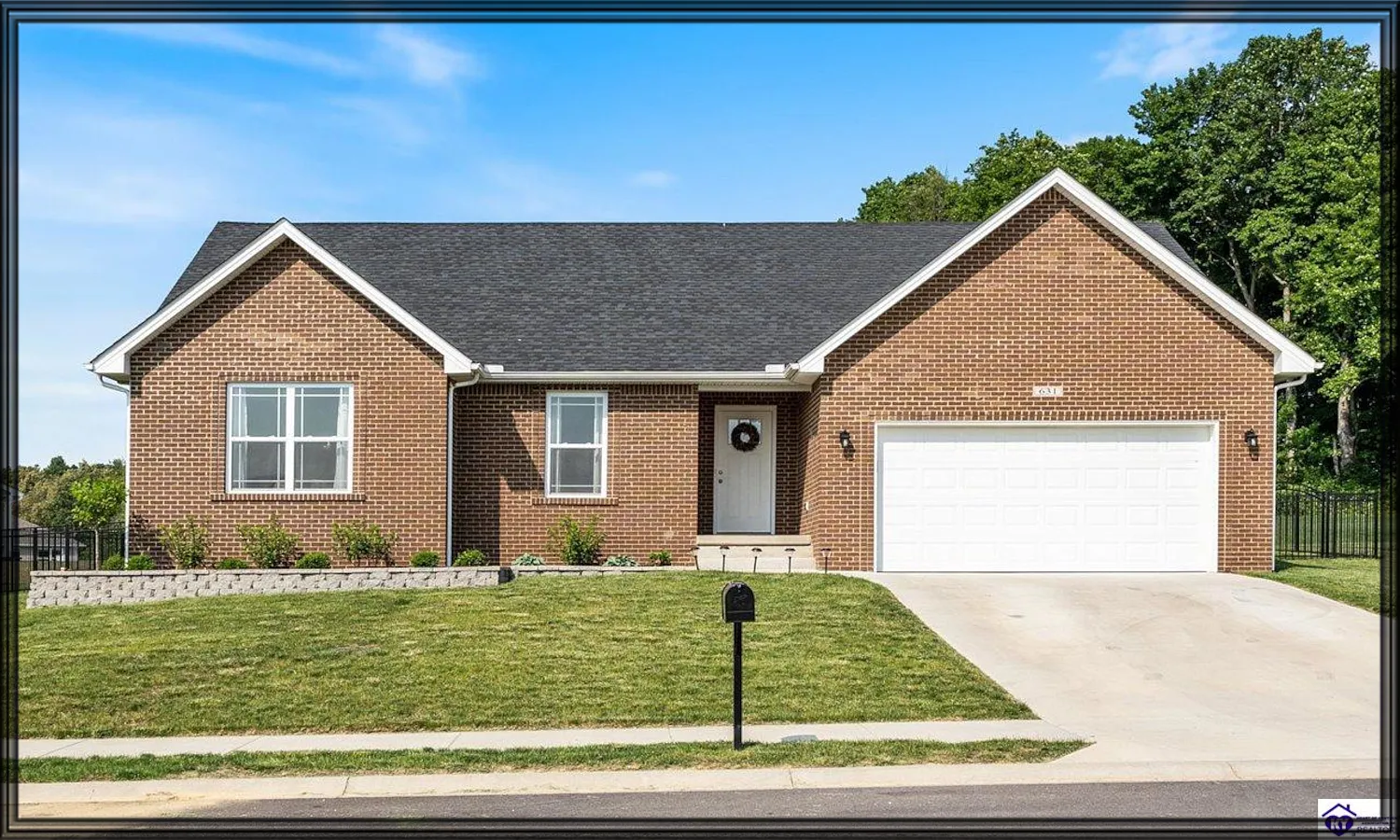 3 bed, 1605 sqft, $2,000 — Photo 1