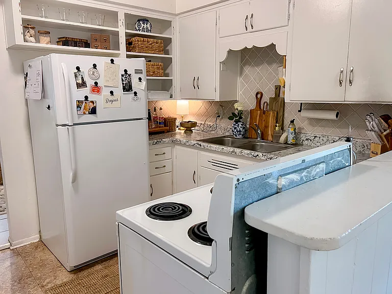 628 W Park St — Photo 4