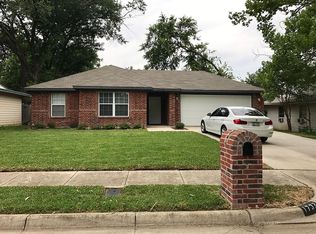 1732 Sharon St, Arlington, TX 76010