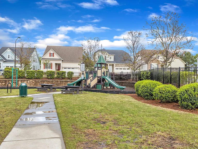 4252 Rockdell Hall St — Photo 46