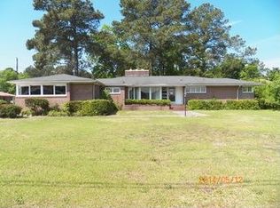 1320 S Main St, Darlington, SC 29532