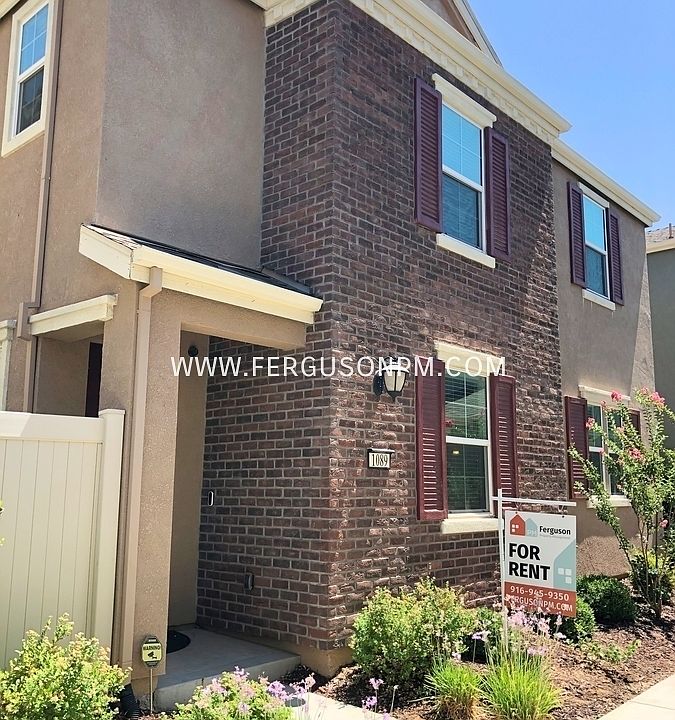 1st image of 1089 Dennington Pl
