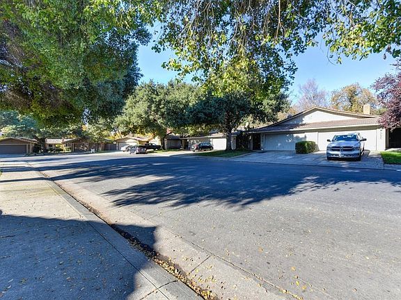 5th image of 1765-1767 Blackoak Dr