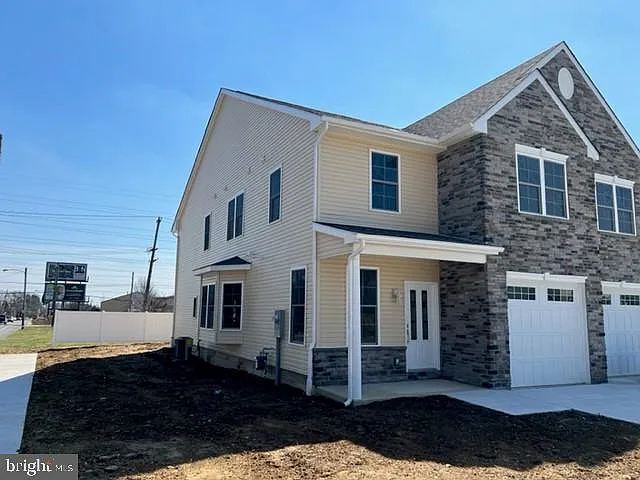 13499 Damar Dr — Photo 23