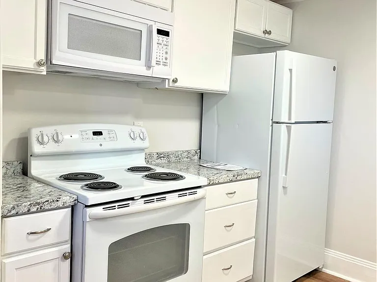 1 Flagg St #2 — Photo 3