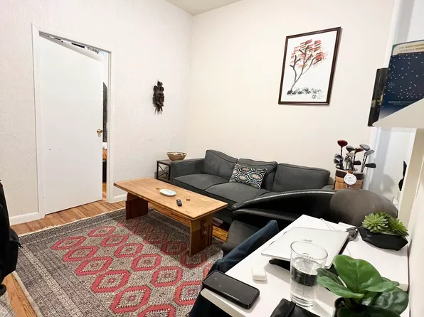 230 East 25th Street image 2 of 6