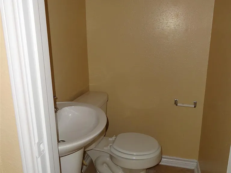 1554 Stone Village Dr — Photo 15