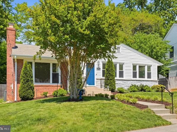 5211 Flanders Ave, Kensington, MD 20895