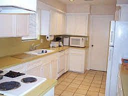 4th image of 9202 Meaux Dr