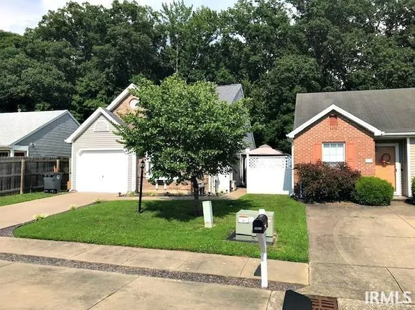 3924 Seasons Point, Evansville, IN 47715